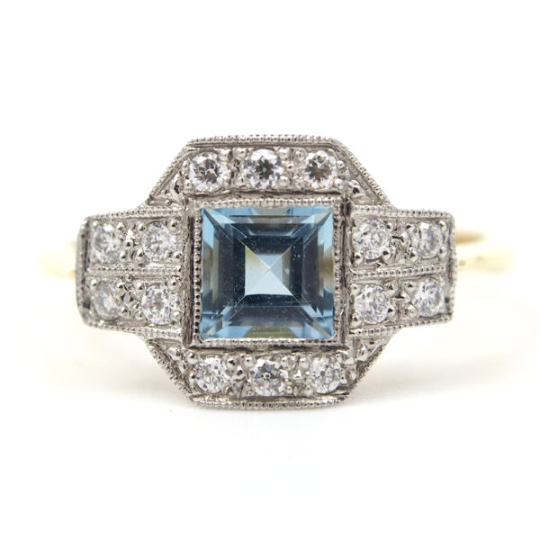 Aquamarine & Diamond – 18ct / Platinum